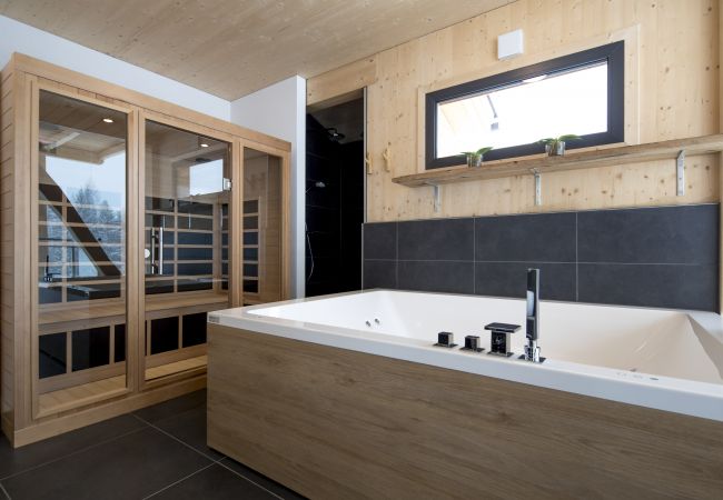 House in Pichl bei Schladming - Premium Chalet # 01 with IR sauna & whirlpool outside